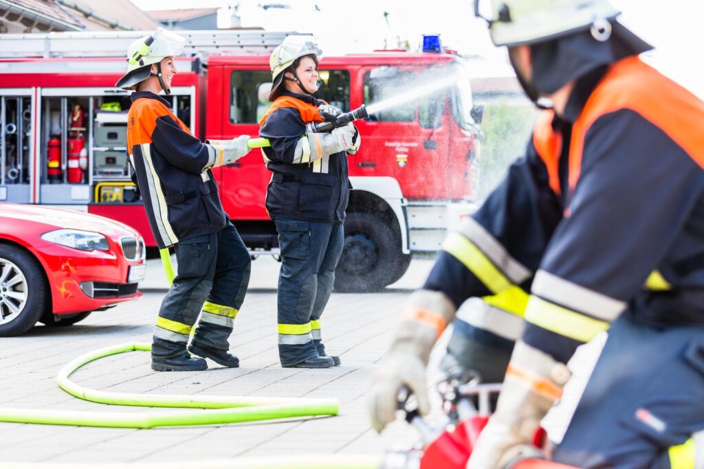 how to become a volunteer firefighter