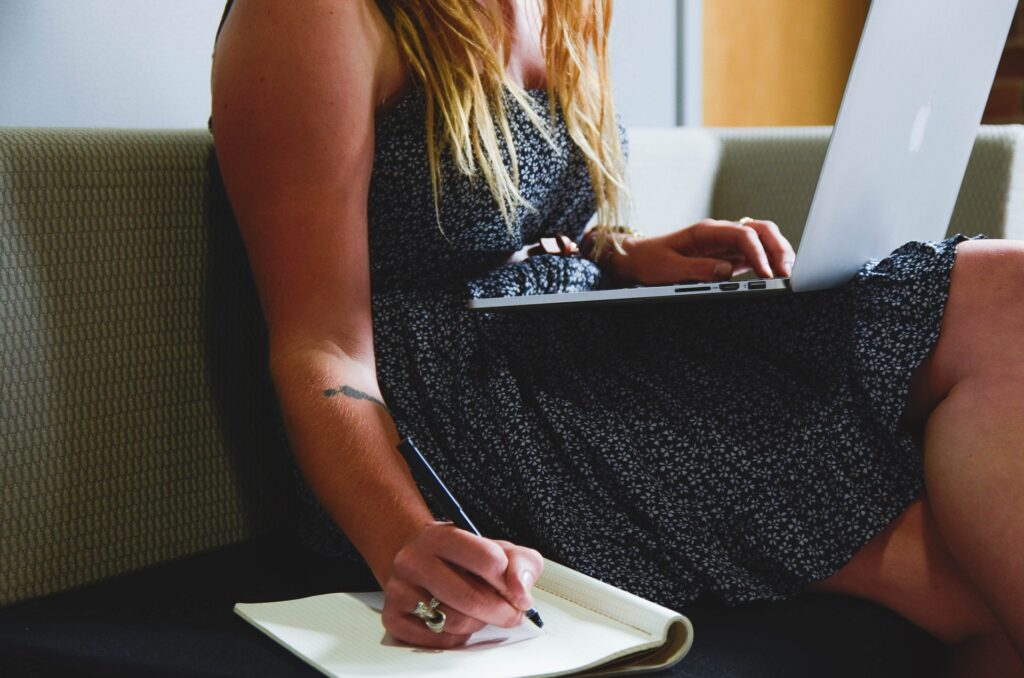 how to become a food writer