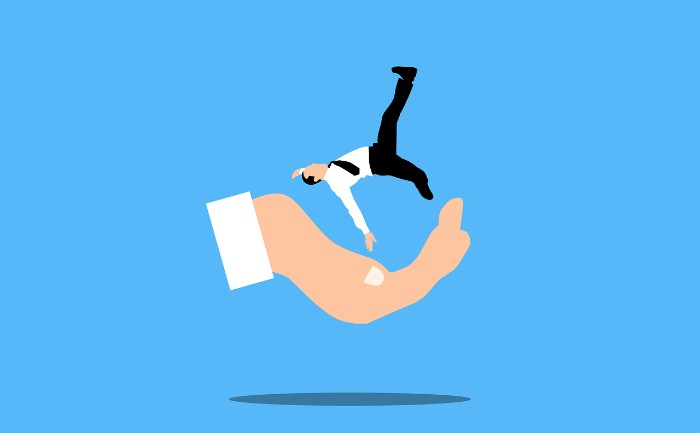 how to become a risk manager
