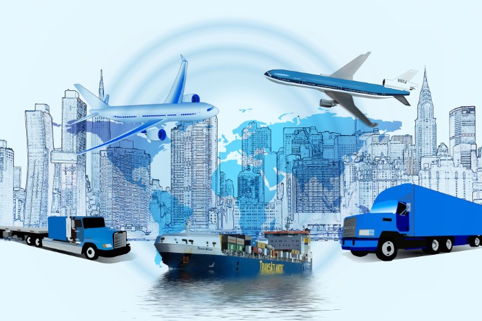 how to become a logistics manager