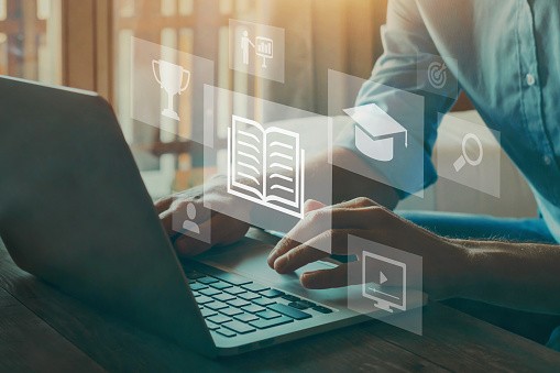 udemy vs khan academy