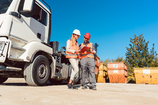 how to become a truck dispatcher
