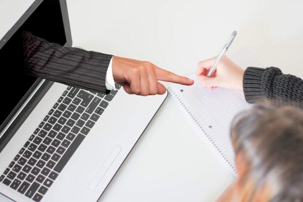 how to become a business analyst with no experience