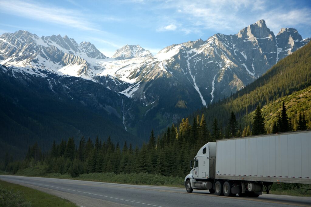 how to become a supply chain manager