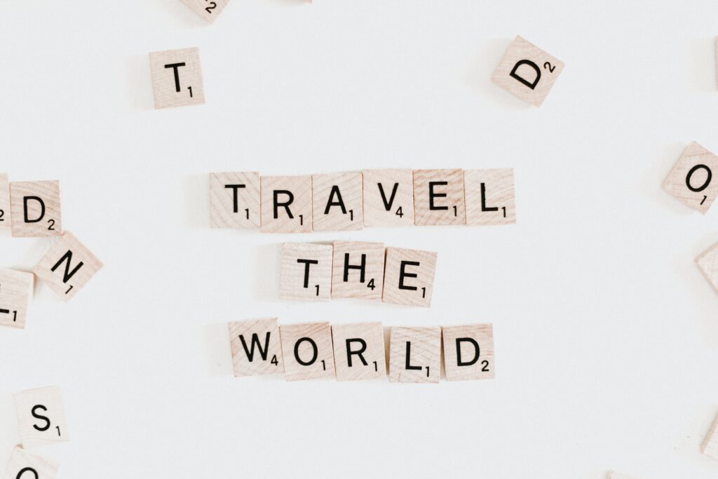 how to become a travel journalist